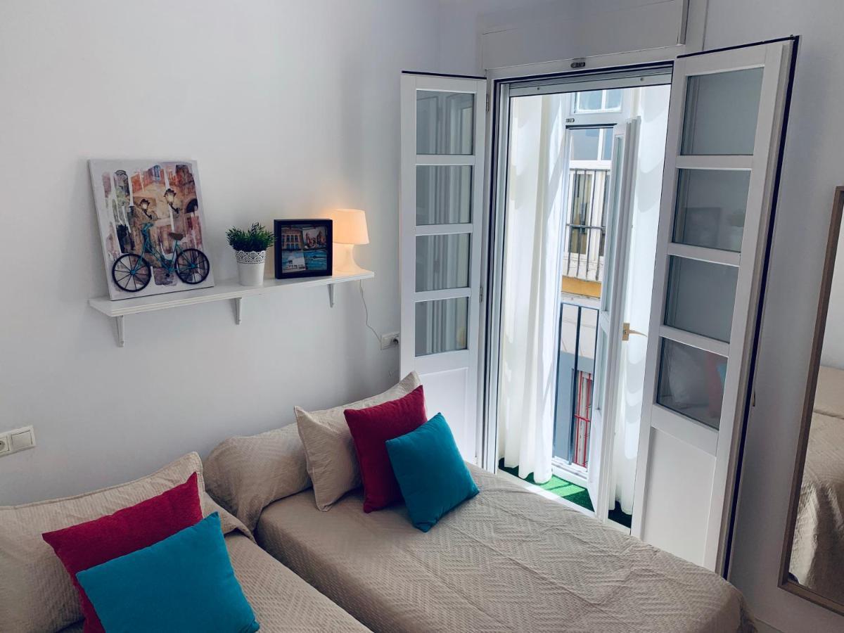 Bonito Apartamento Junto Al Gran Teatro Falla Cádiz Exteriör bild
